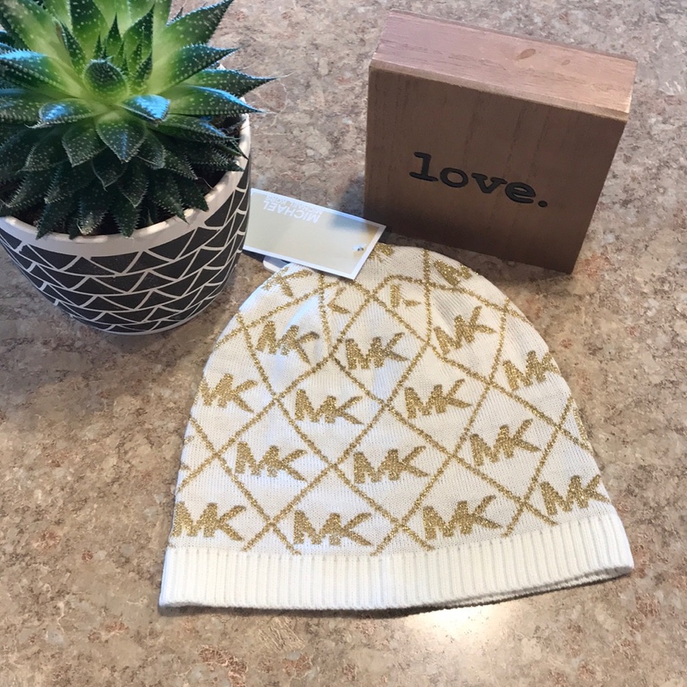NEW Michael Kors beanie